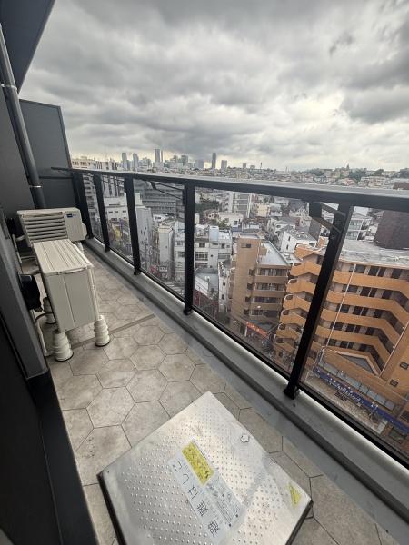 横浜市神奈川区六角橋１丁目のマンション