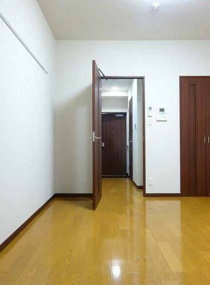 川崎市中原区下小田中４丁目のマンション