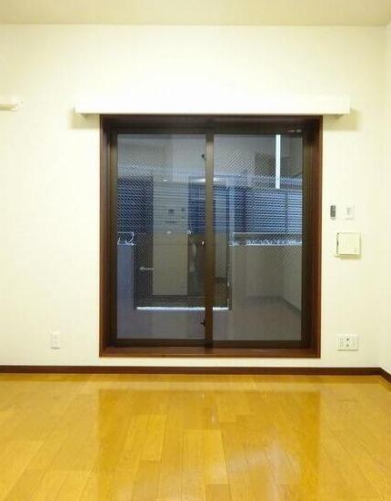 川崎市中原区下小田中４丁目のマンション