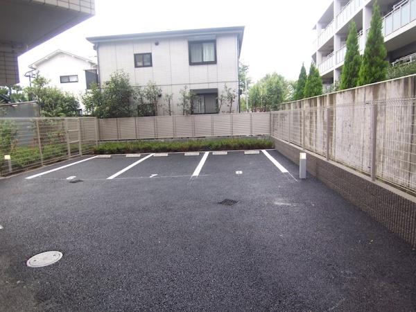 川崎市高津区北見方２丁目のマンション