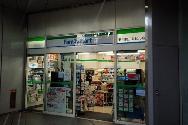 川崎市幸区北加瀬１丁目のマンション(ファミリーマート新川崎三井ビルウエストタワー店)