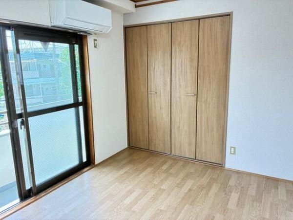 川崎市多摩区菅北浦１丁目のマンション