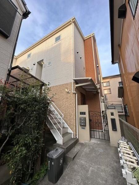 川崎市中原区西加瀬のアパート