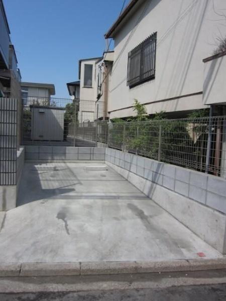 横浜市港北区篠原東３丁目のアパート