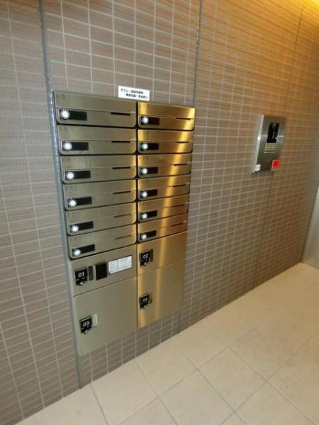 横浜市神奈川区六角橋２丁目のマンション