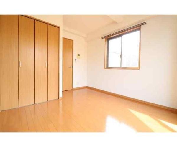川崎市幸区中幸町１丁目のマンション