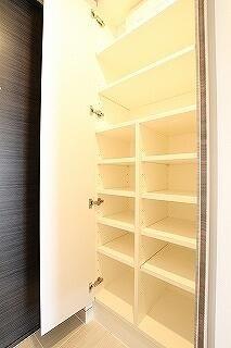 川崎市川崎区榎町のマンション