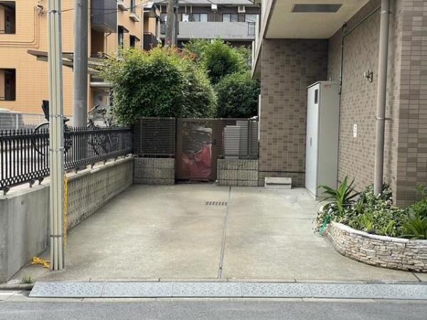川崎市中原区下小田中４丁目のマンション
