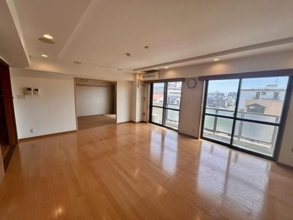 川崎市中原区下小田中４丁目のマンション