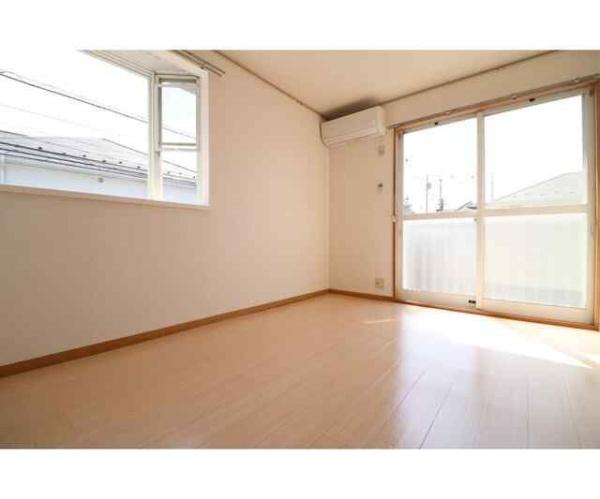 川崎市高津区久末のアパート