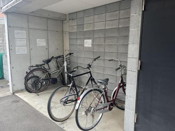 川崎市高津区久本３丁目のマンション