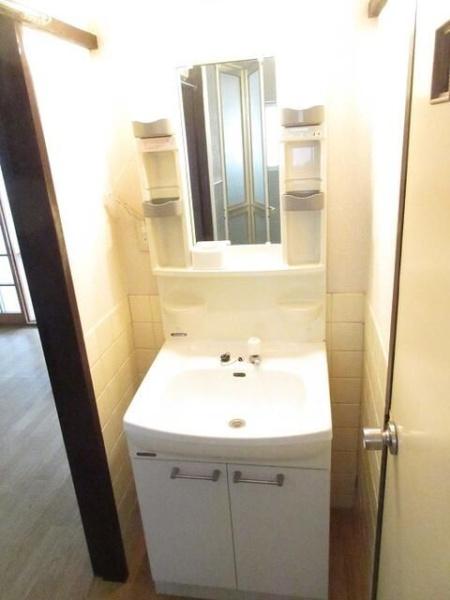 横浜市港北区下田町４丁目のアパート
