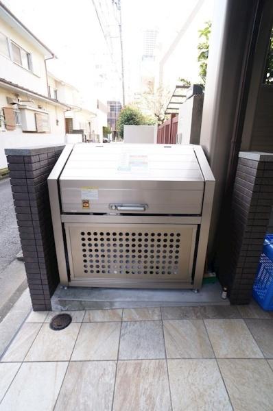 川崎市中原区新丸子東２丁目のマンション