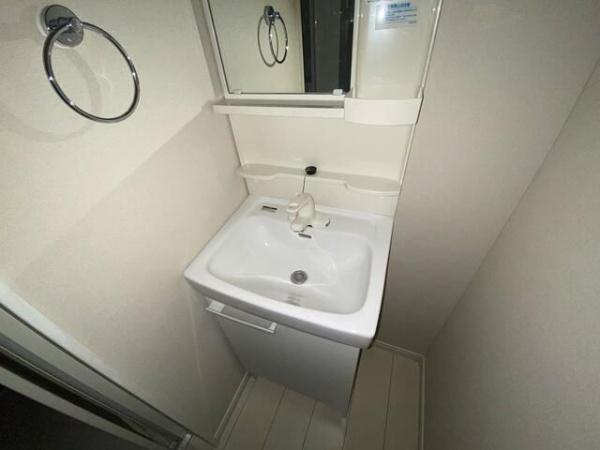 横浜市鶴見区諏訪坂のアパート
