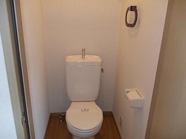 川崎市高津区久末のアパート