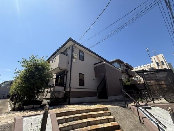 川崎市高津区新作１丁目のアパート