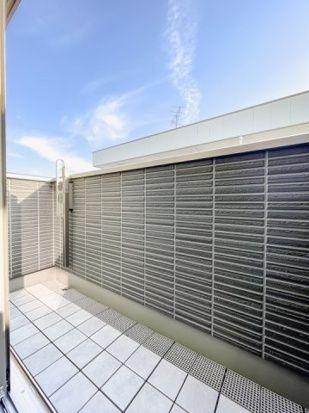 川崎市高津区久末のアパート