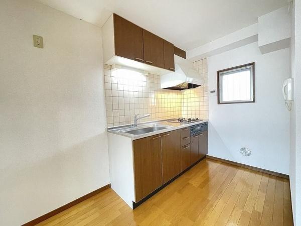 川崎市高津区梶ケ谷３丁目のマンション