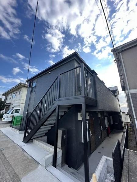 横浜市神奈川区三ツ沢上町のアパート