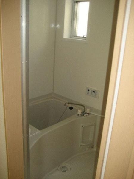 川崎市幸区南加瀬３丁目のアパート