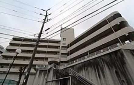 川崎市高津区末長１丁目のマンション