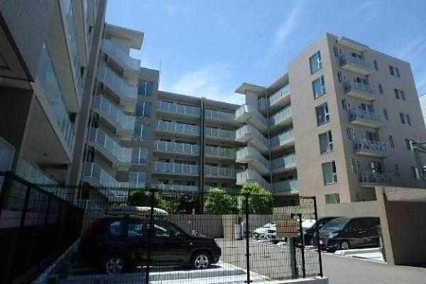 川崎市高津区溝口５丁目のマンション