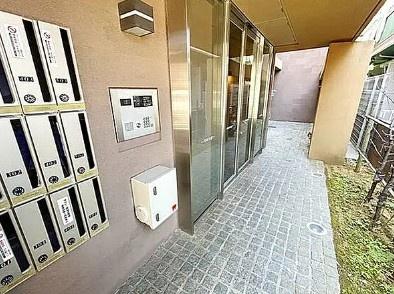 横浜市神奈川区六角橋１丁目のマンション