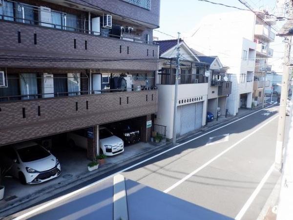 横浜市鶴見区仲通２丁目のアパート