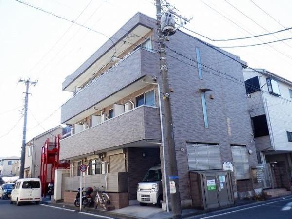 横浜市鶴見区仲通２丁目のアパート
