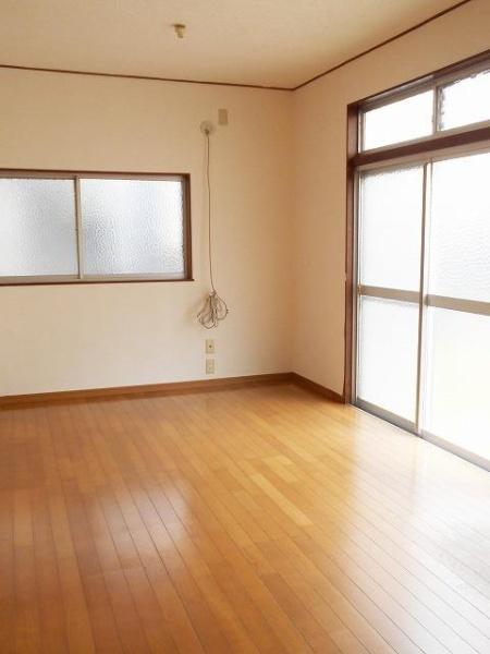 横浜市鶴見区平安町１丁目の貸家