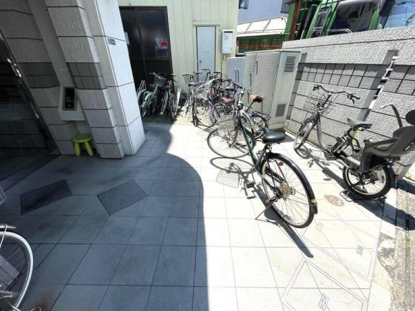 川崎市高津区久地４丁目のマンション