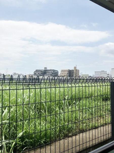 横浜市鶴見区鶴見中央３丁目のマンション