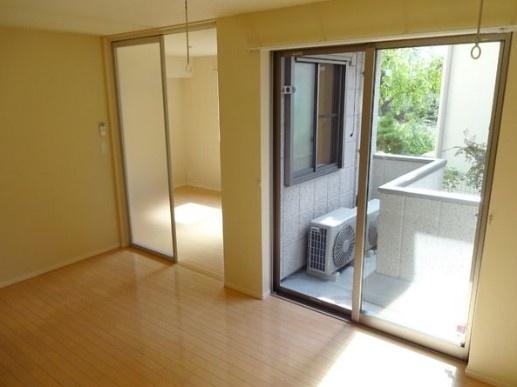 川崎市高津区諏訪３丁目のハイツ