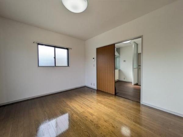 世田谷区下馬５丁目のマンション