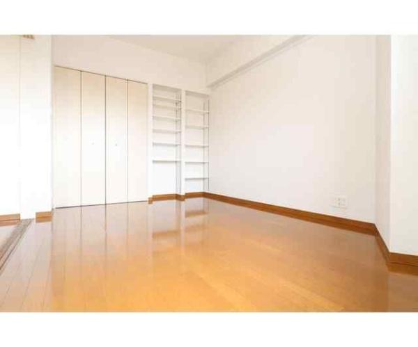 川崎市幸区南幸町３丁目のマンション