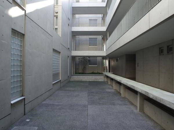 川崎市高津区末長１丁目のマンション