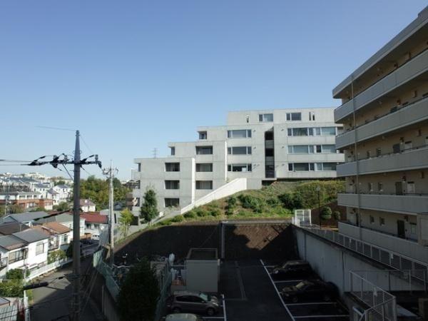 川崎市高津区末長１丁目のマンション