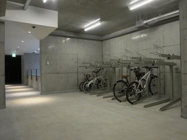 川崎市高津区末長１丁目のマンション