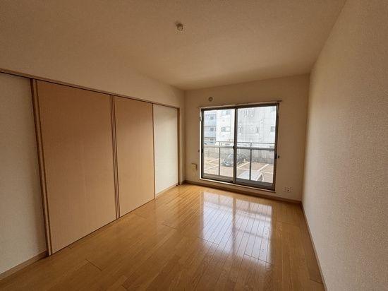 川崎市中原区上小田中２丁目のアパート