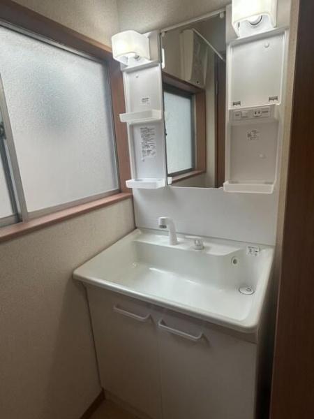 横浜市神奈川区神之木町の貸家