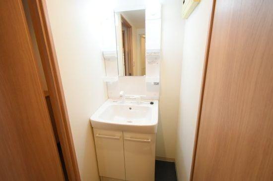 川崎市中原区宮内４丁目のマンション