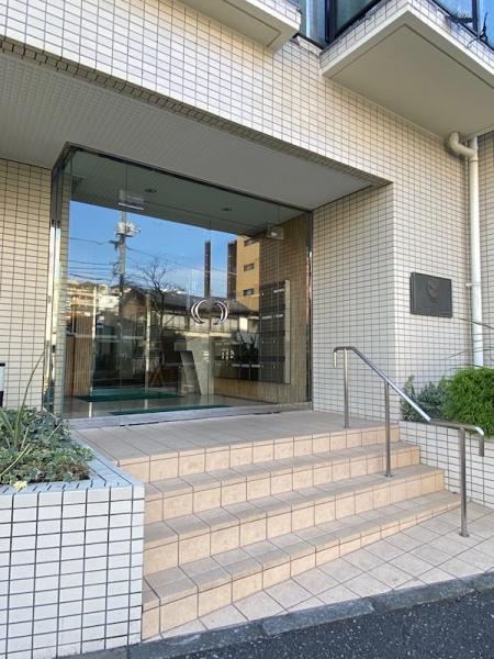 横浜市神奈川区六角橋２丁目のマンション