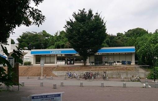 横浜市神奈川区羽沢南２丁目のアパート(ローソン羽沢横浜国大駅前店)