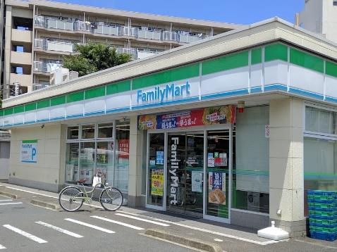 川崎市高津区下作延６丁目のアパート(ファミリーマート津田山駅北店)