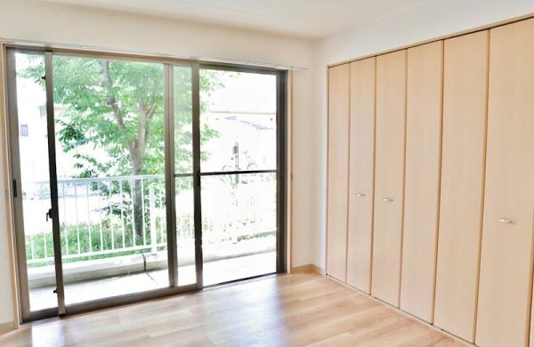 横浜市港北区綱島西６丁目のマンション