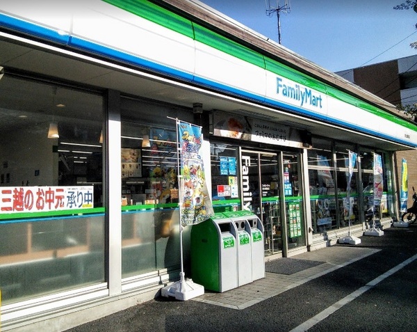 横浜市鶴見区獅子ケ谷３丁目のアパート(ファミリーマート港北師岡町店)