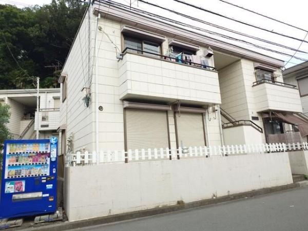 横浜市鶴見区獅子ケ谷３丁目のアパート