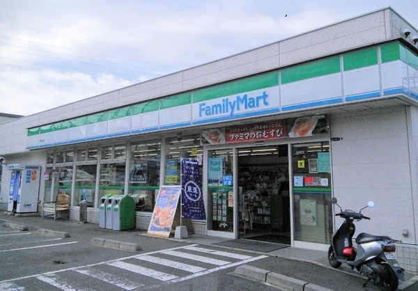 川崎市多摩区宿河原２丁目のアパート(ファミリーマート宿河原西店)