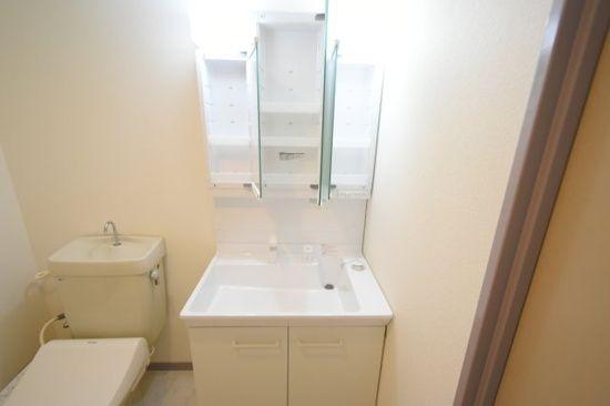 横浜市港北区綱島東３丁目のマンション
