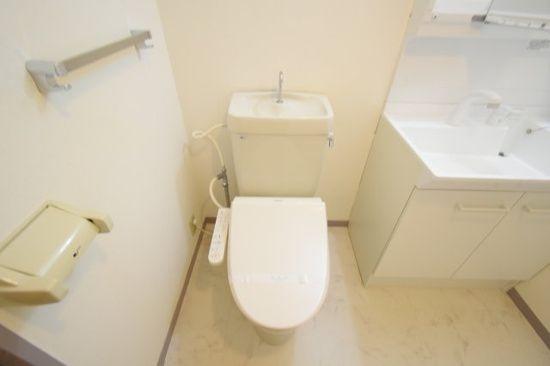横浜市港北区綱島東３丁目のマンション